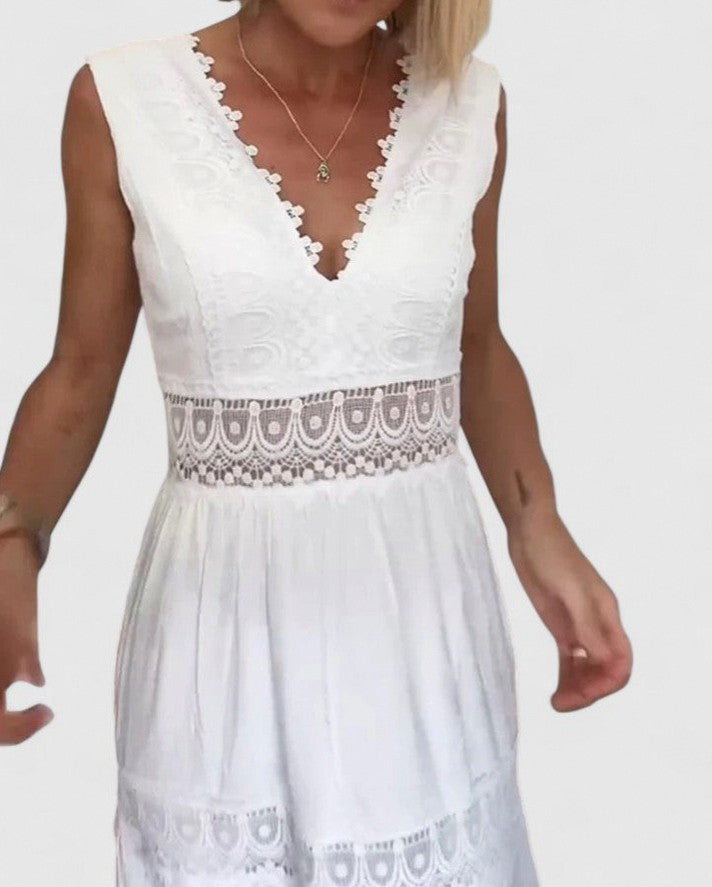 Lace Trim Tiered Maxi Dress