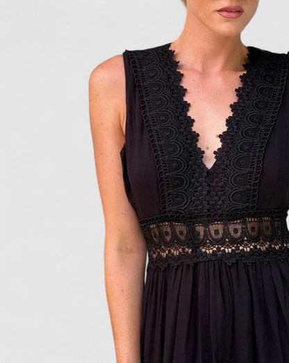 Lace Trim Tiered Maxi Dress