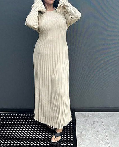 Ribbed Knit Crewneck Maxi Dress